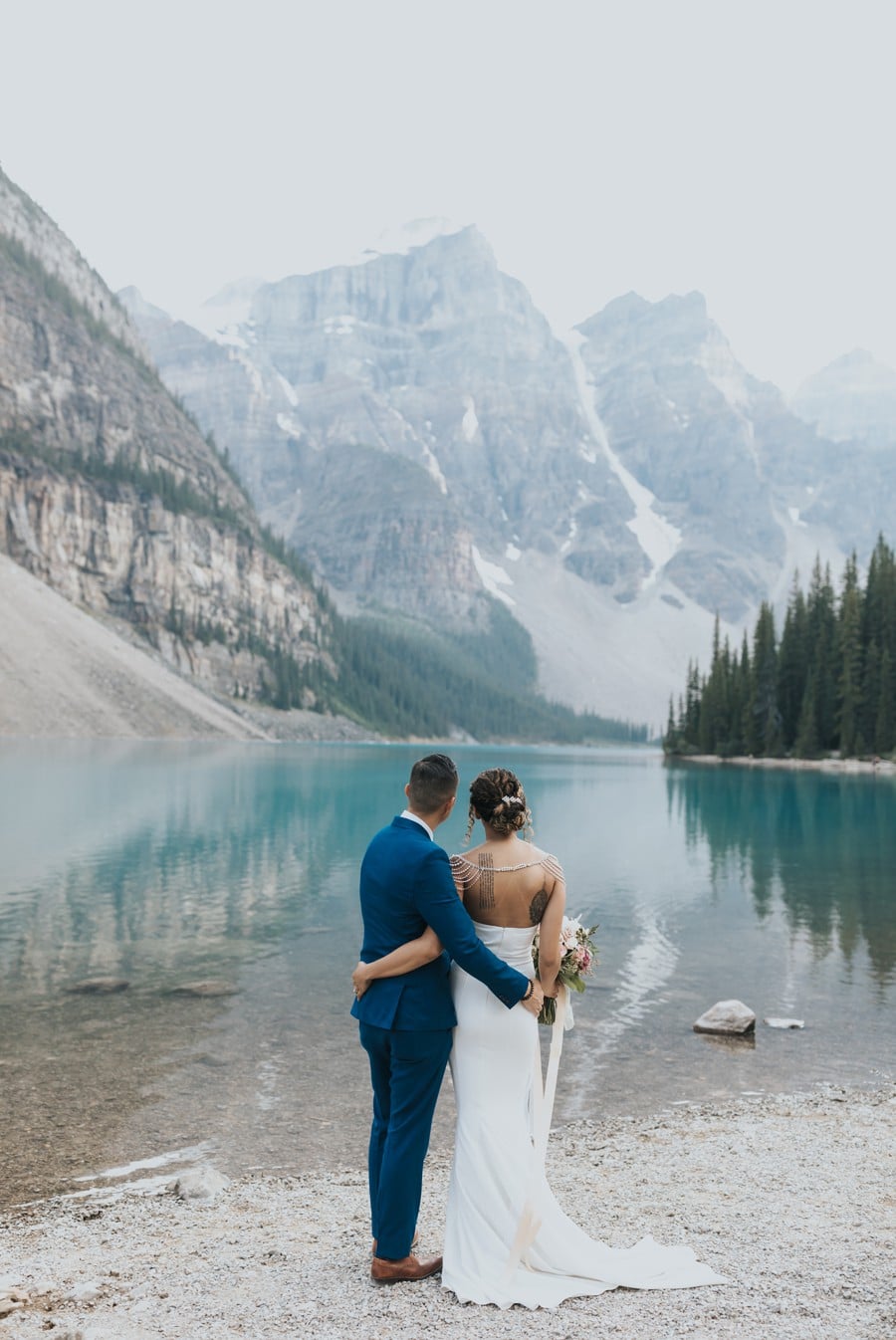 Moraine Lake bride & groom wedding photos