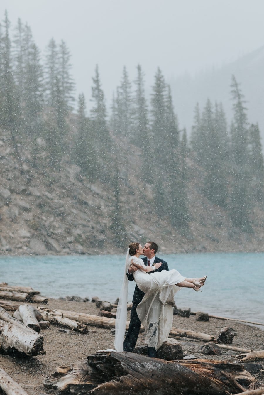 Moraine lake elopement wedding blizzard