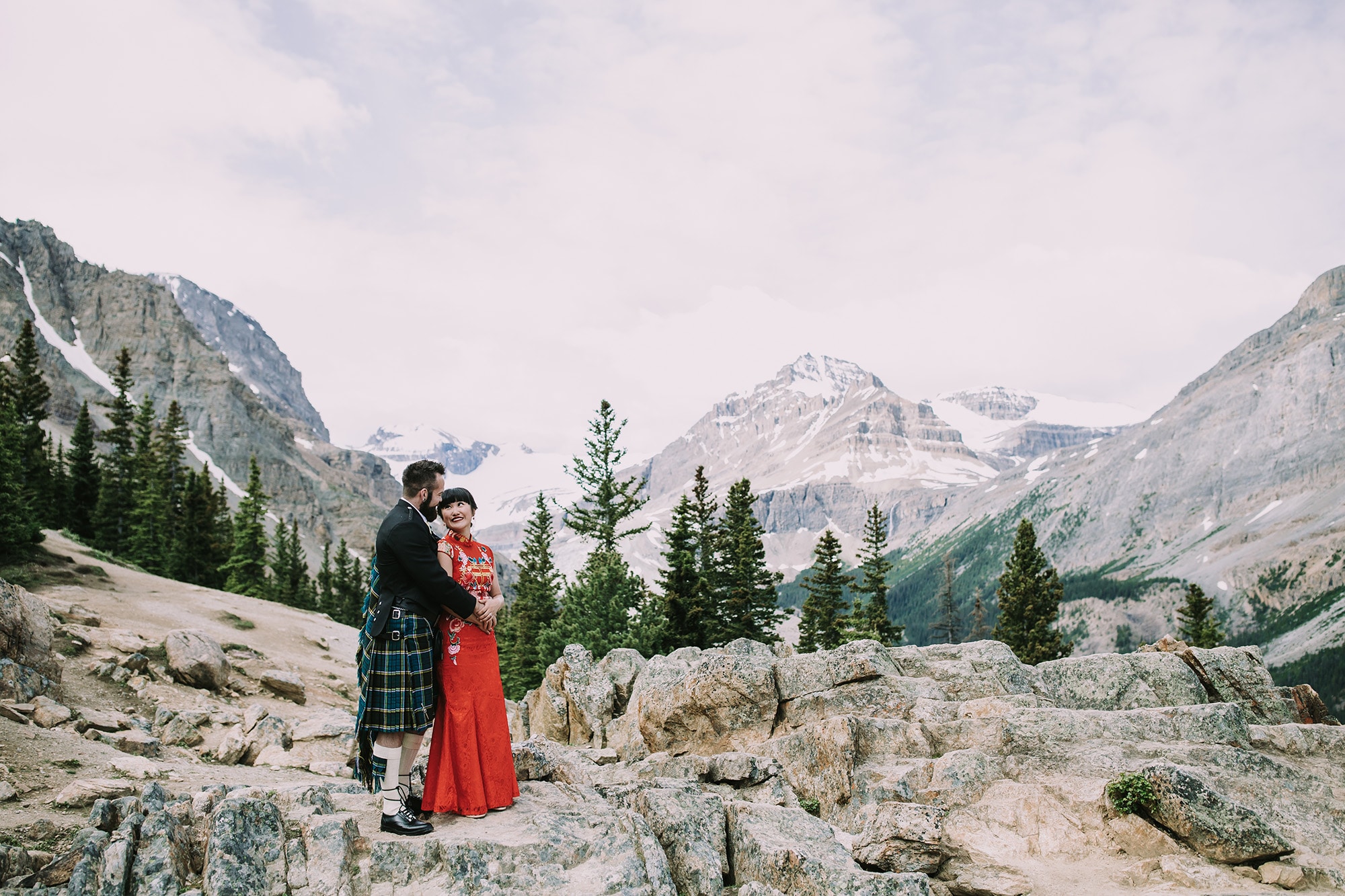 Peyto Lake elopement wedding Photographers