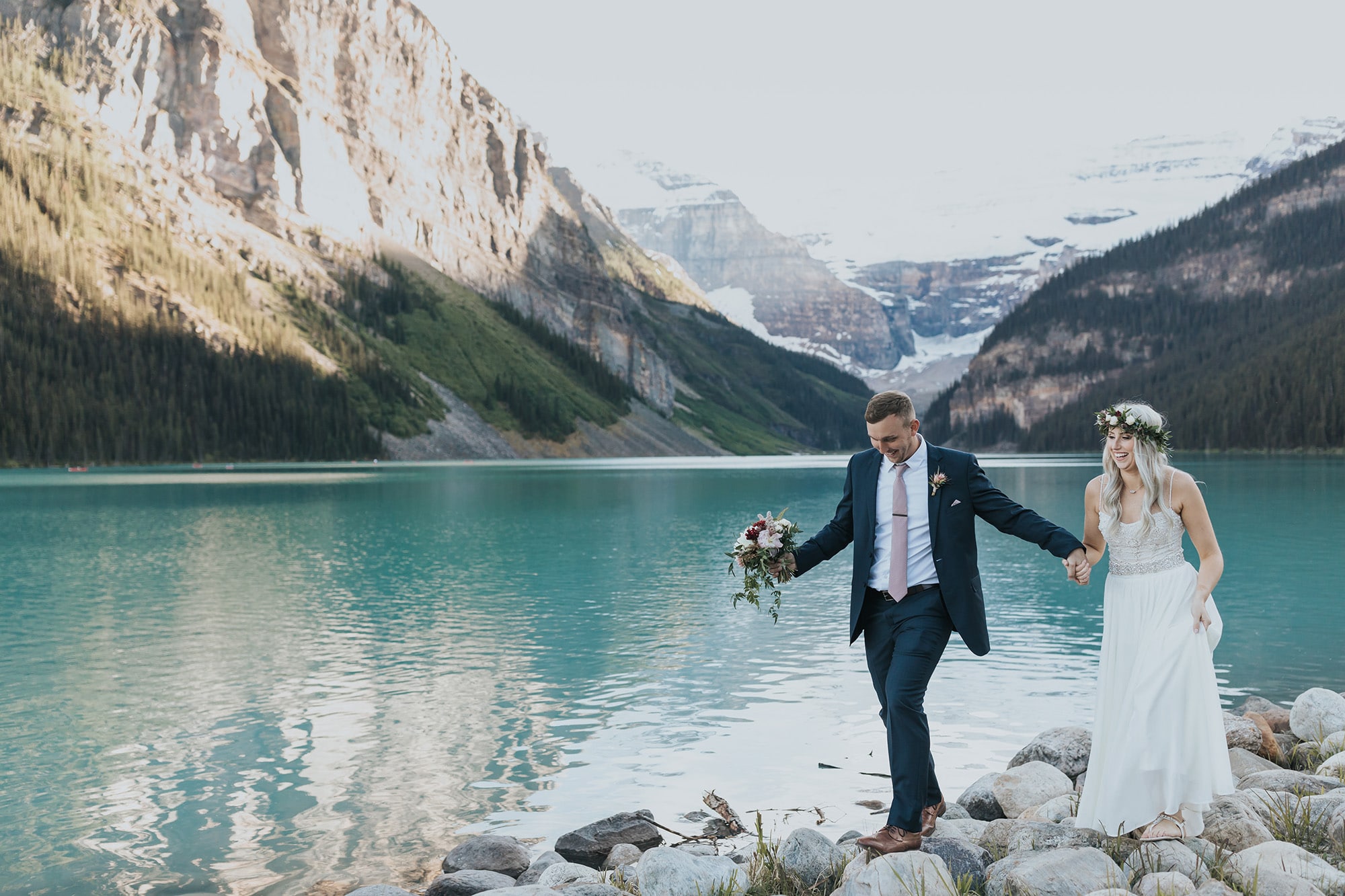 get married in lake louise wedding photographers