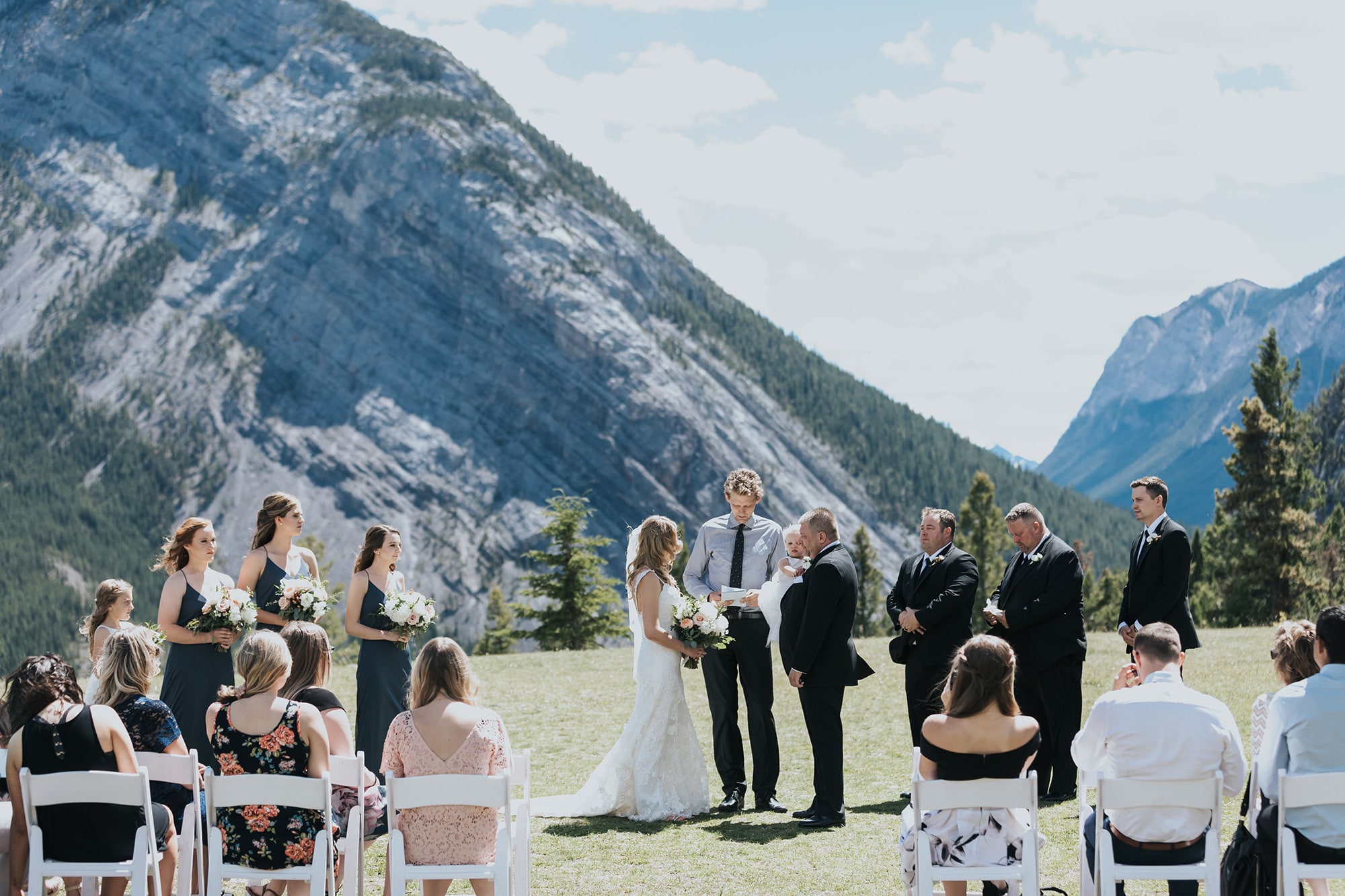 outdoor wedding in banff tunnel mountain