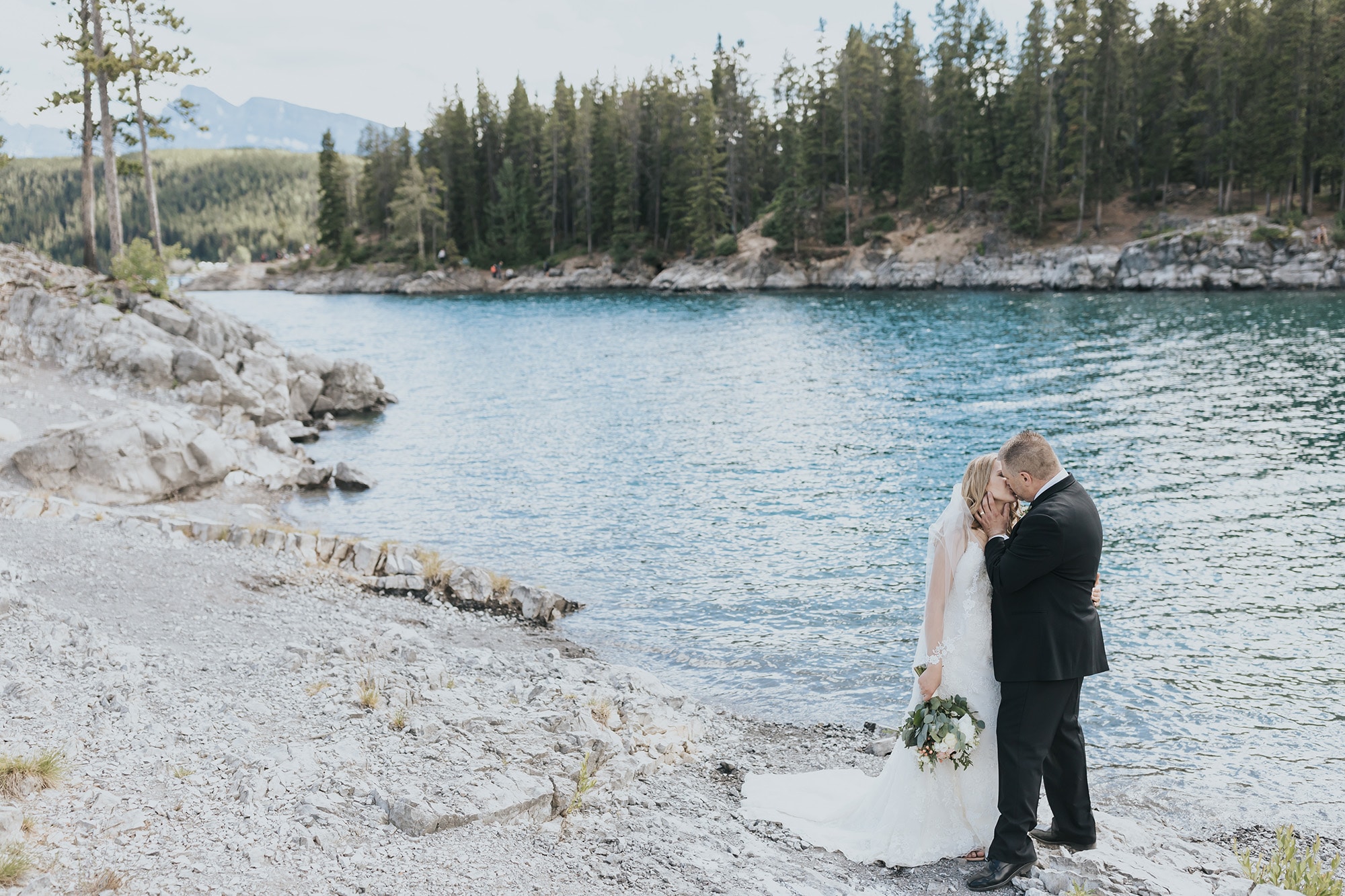 outdoor wedding in banff lake minnewanka
