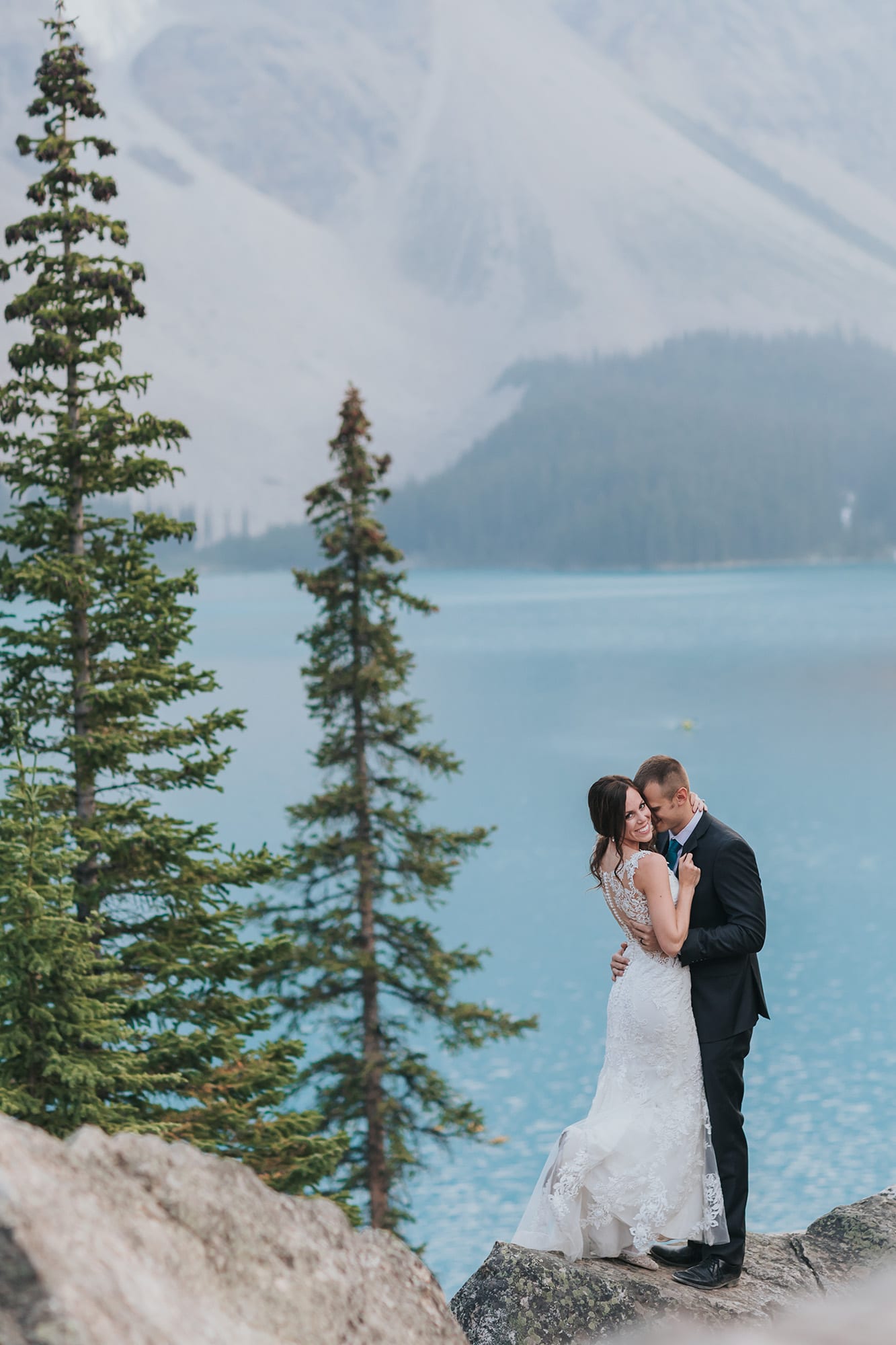 Moraine Lake Lodge wedding