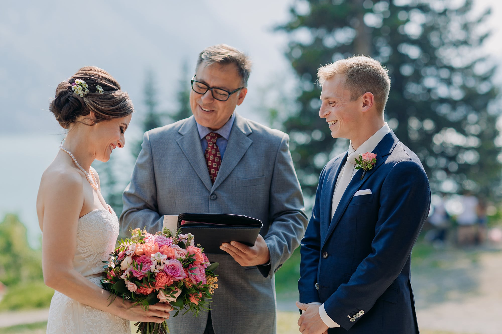 Lake Louise Outdoor wedding ceremony