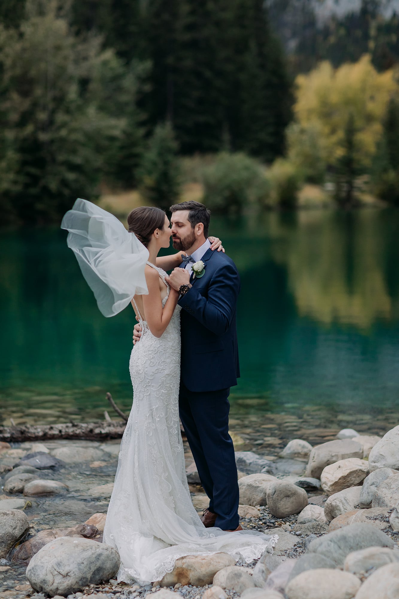 intimate banff wedding photos at Cascade Pond