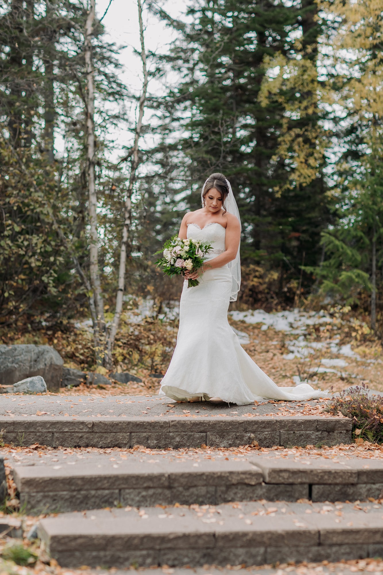 mountain elopement emerald lake lodge outdoor ceremony viewpoint