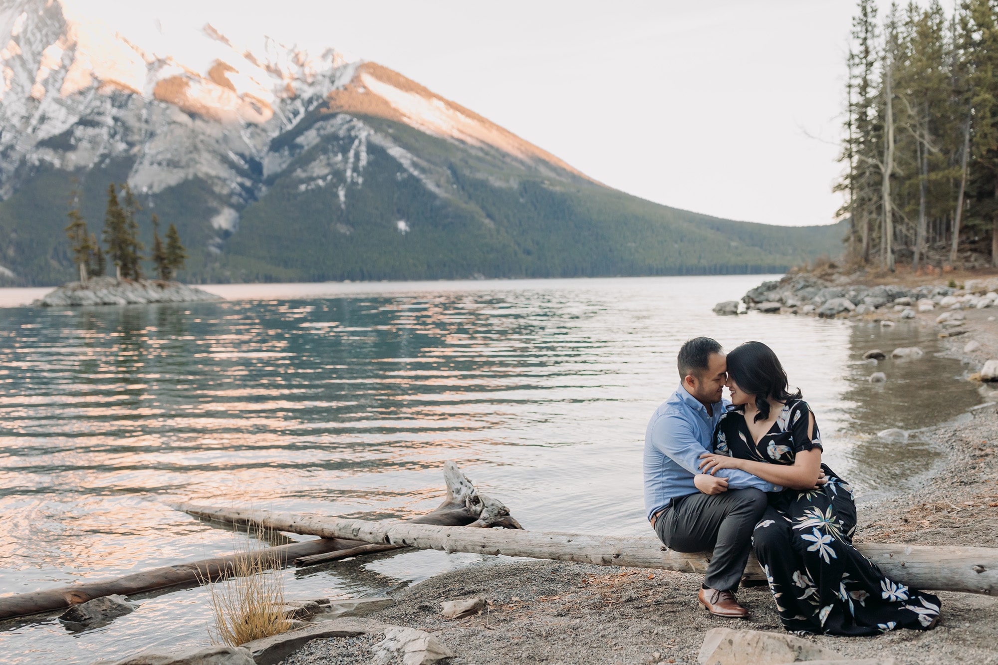 Lake Minnewanka Banff Engagement photographers