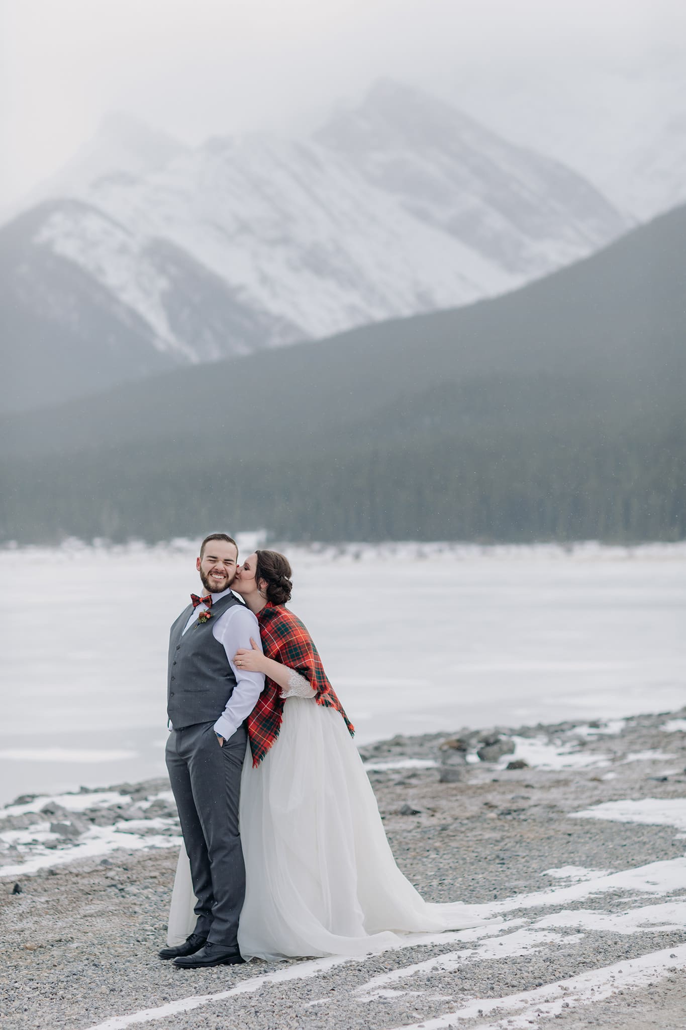 canmore winter wedding portraits at Goat Pond