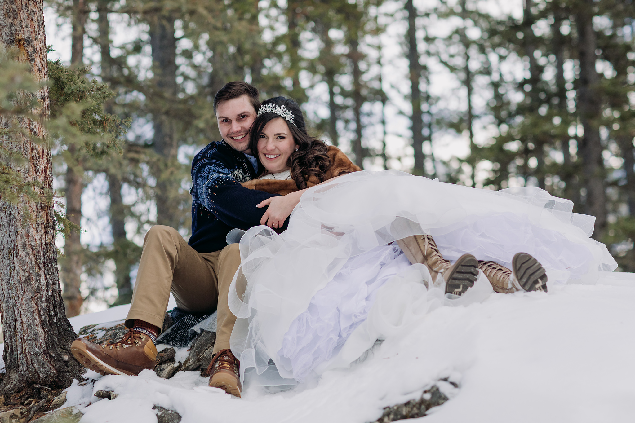 Lake Minnewanka Banff wedding portraits winter in the mountains photographed by ENV Photography