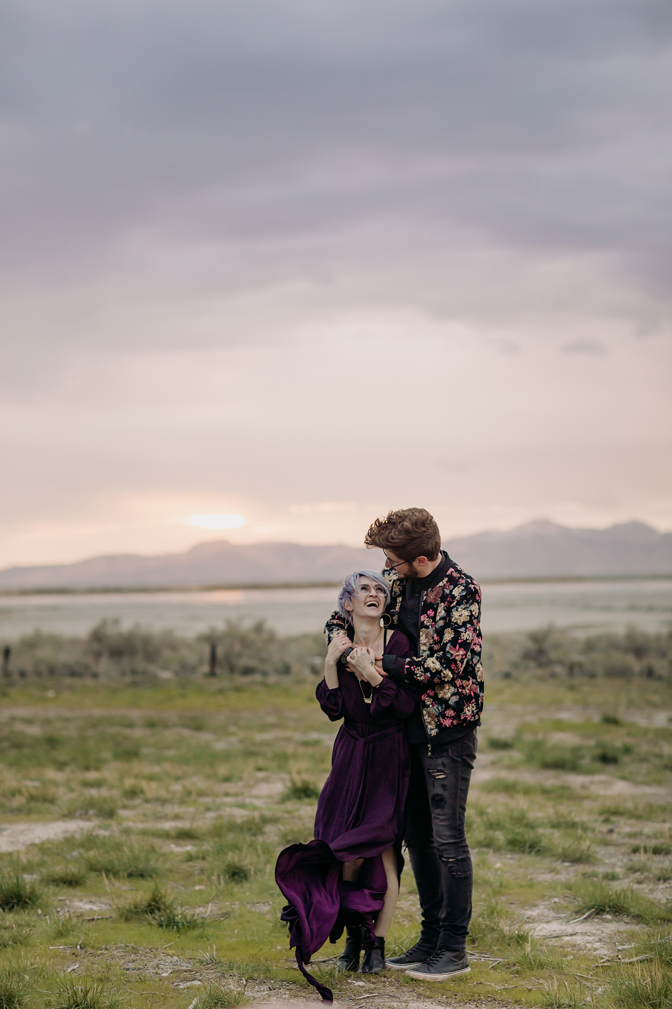 couples photos on a stormy evening near Salt Lake City Utah Stylish couple with outfits inspiration for pictures by ENV Photography
