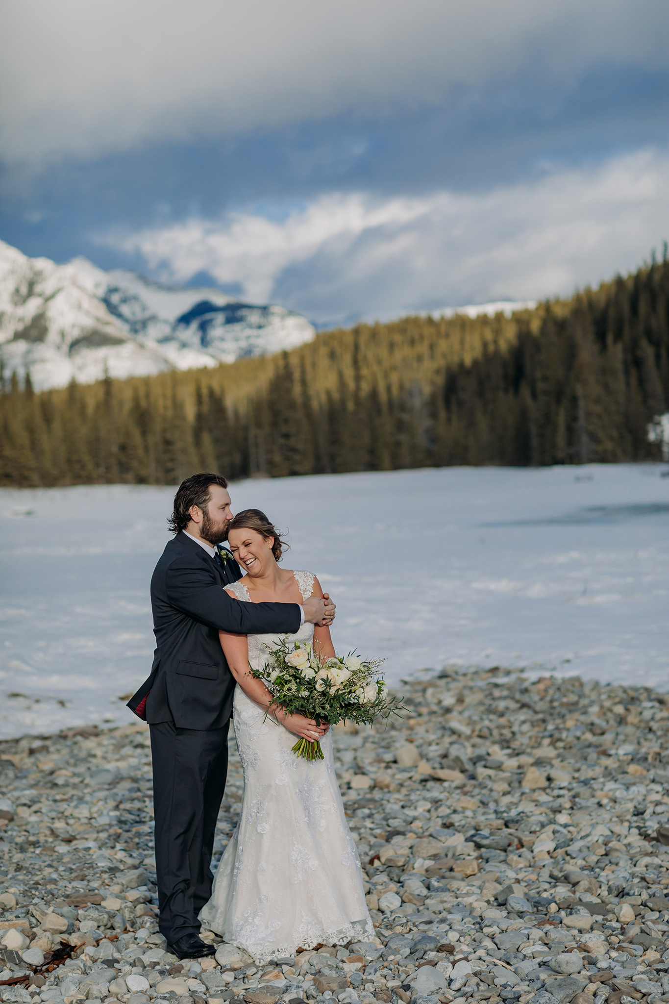 Cascade Ponds Elopement in Banff National Park. Winter mountain wedding photos by Banff Elopement Photographer ENV Photography