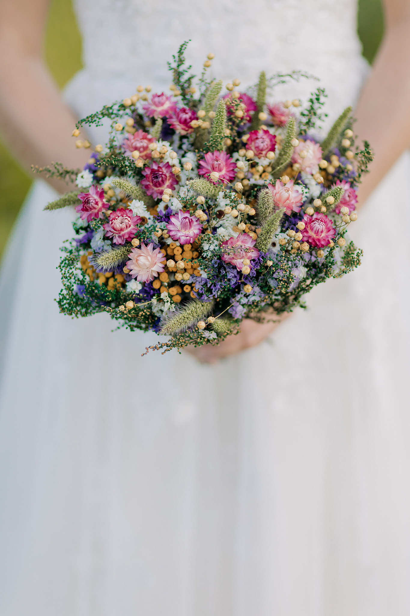 bride's wildflower bouquet