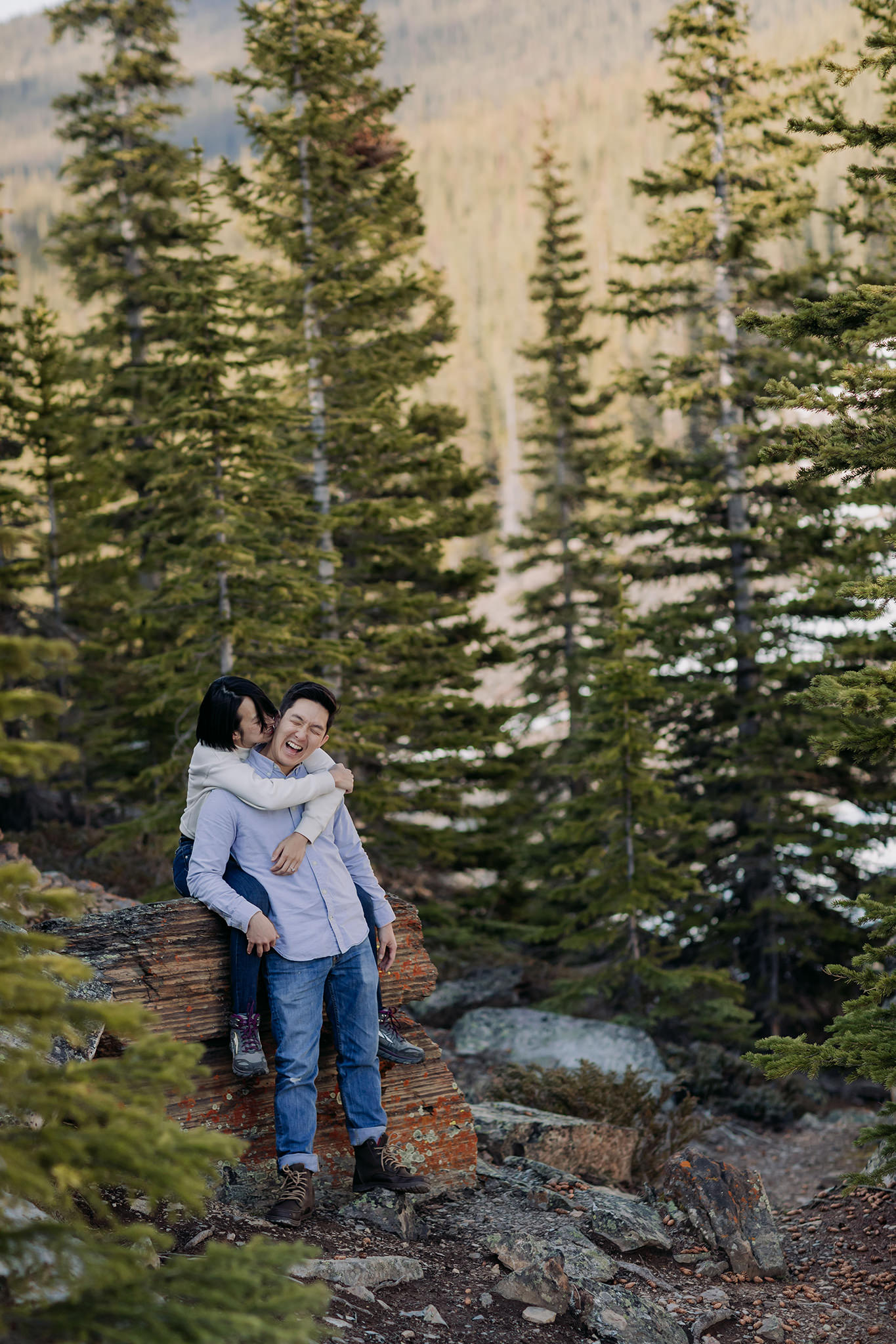 mountain forest couples photo session