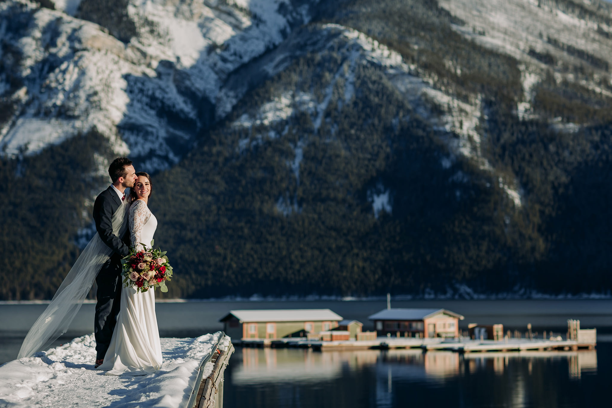 Lake Minnewanka Winter wedding in Banff