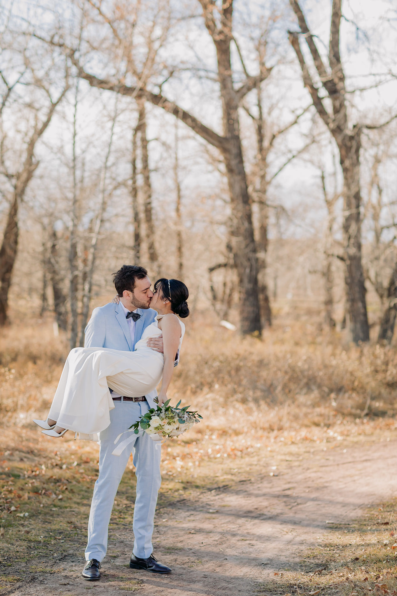 bride & groom portraits in Fish Creek Park on a sunny October day