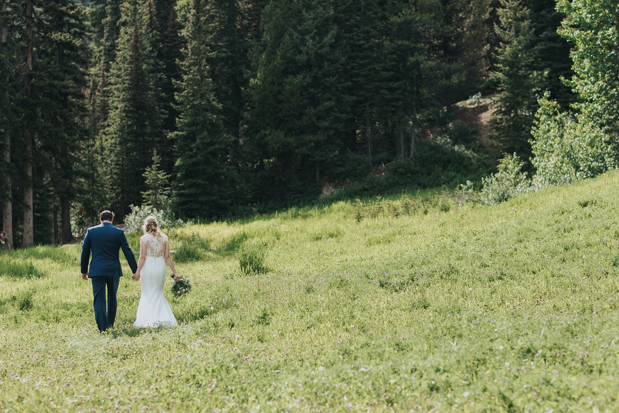 Moraine Lake wedding Photos | Lake Louise elopement photographers