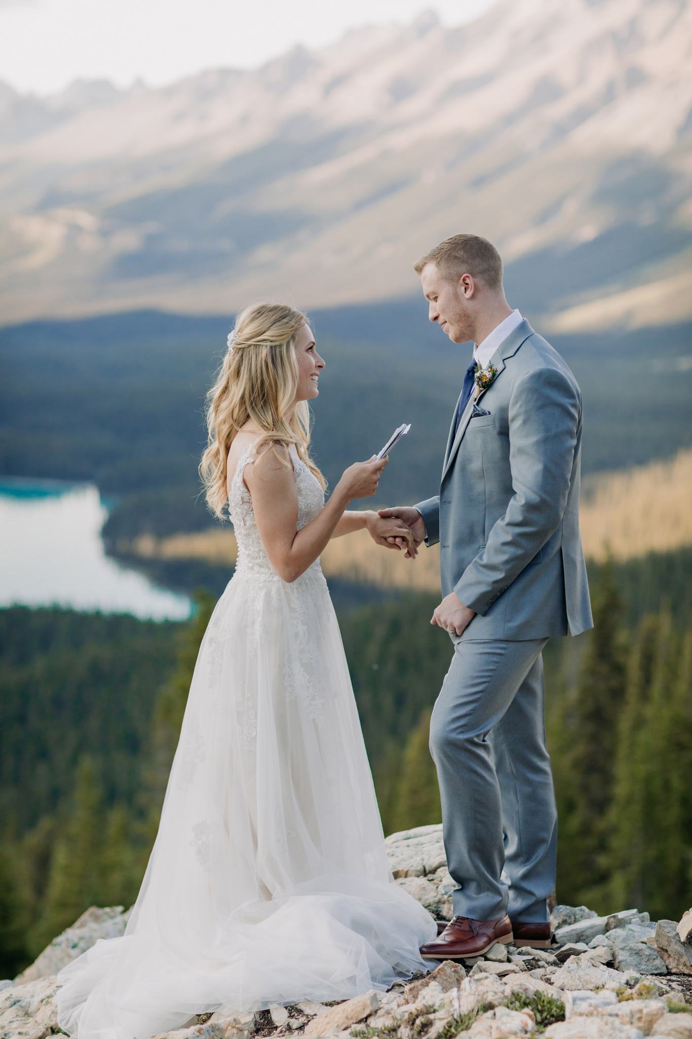 Why elope? Five reasons why running away to get married is the best!
