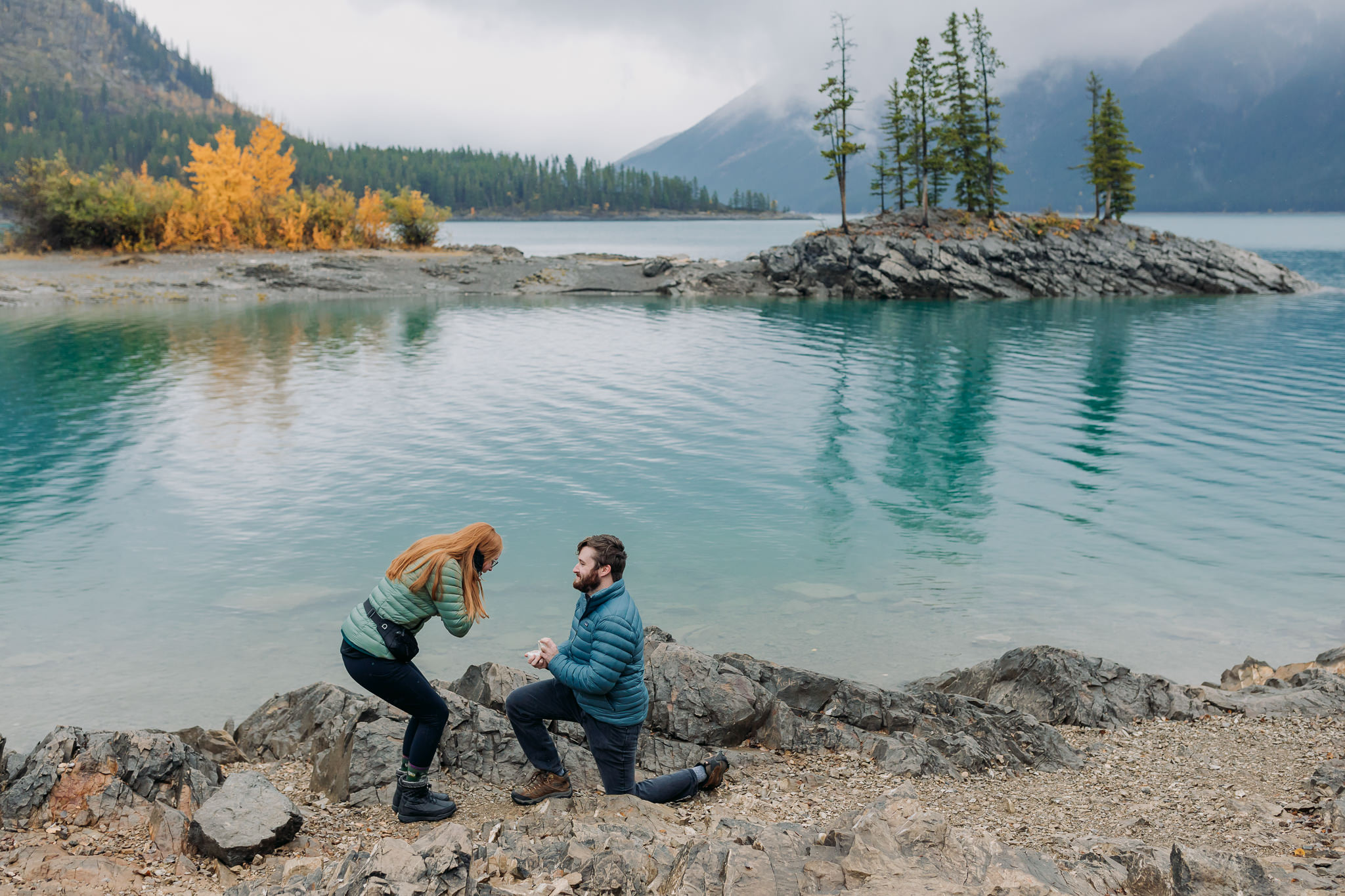 proposing in Banff national Park - Surprise Proposal Photographer & Proposal Guide