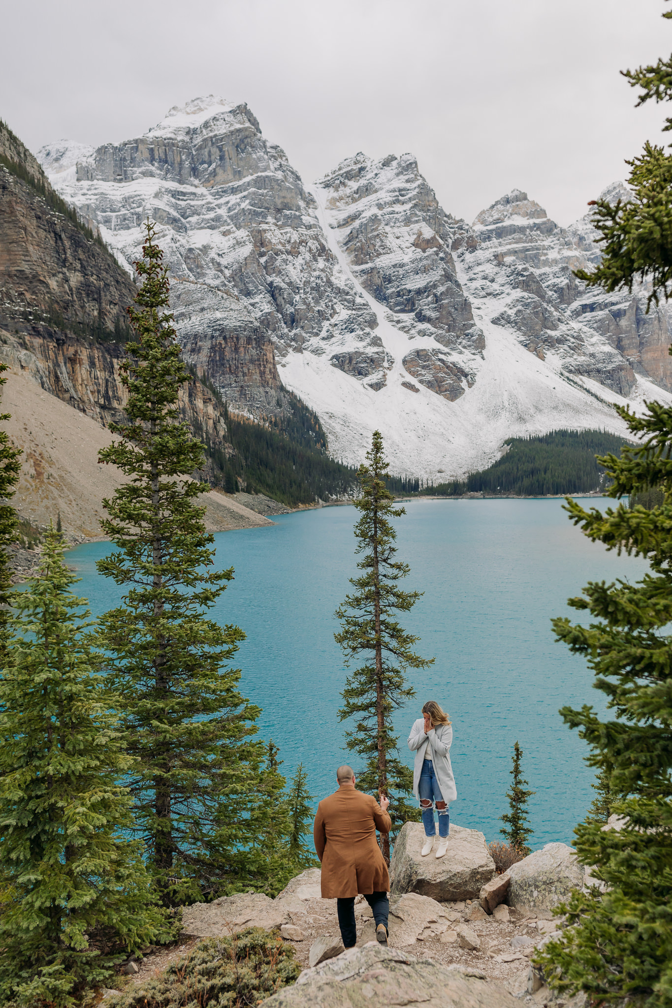 proposing in Banff national Park - Surprise Proposal Photographer & Proposal Guide