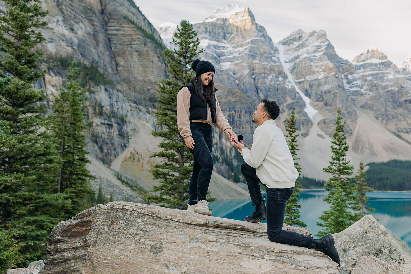 proposing in Banff national Park - Surprise Proposal Photographer & Proposal Guide