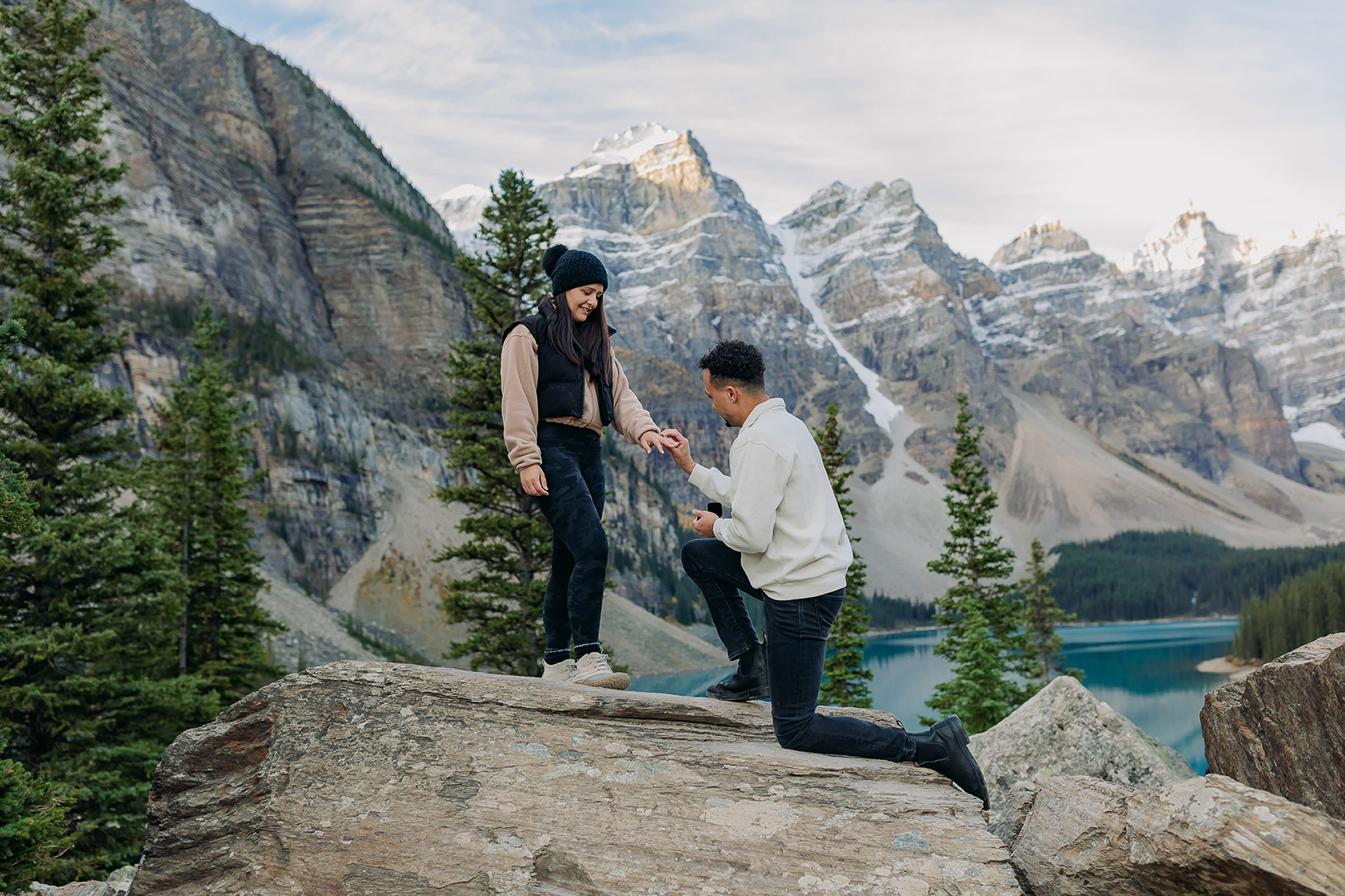 proposing in Banff national Park - Surprise Proposal Photographer & Proposal Guide